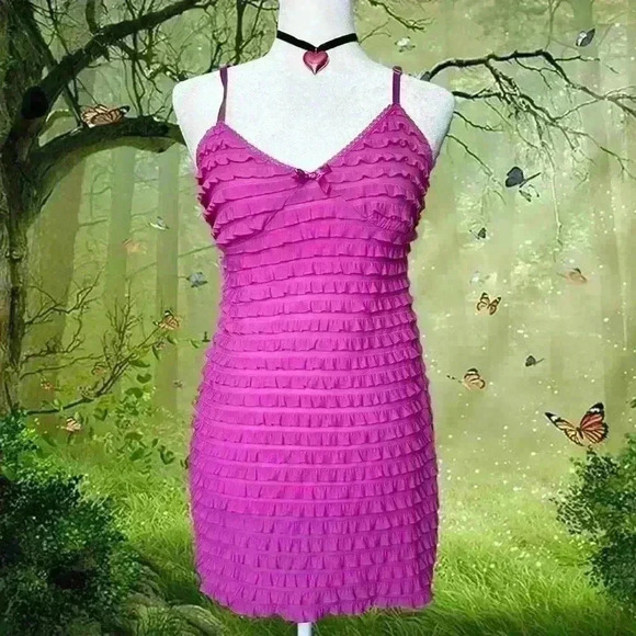 Y2k Hot Pink Ruffled Slip By Bisou Bisou Size Medium - Picture 1 of 9